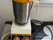 Robot thermomix 2200 chauffe et mixe
